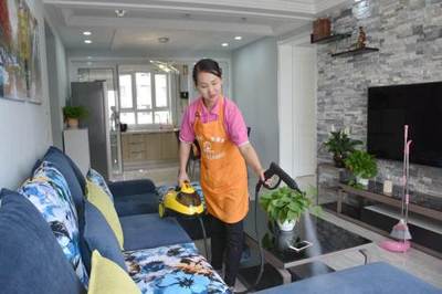 專業保潔服務 從家庭日常到高空清洗，全方位潔凈解決方案